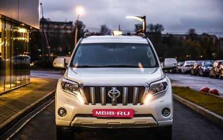 Toyota Land Cruiser Prado 150 рестайлинг, 2015 год, 3 194 000 рублей, 4 фотография