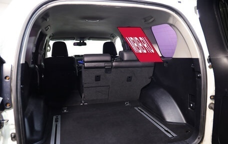 Toyota Land Cruiser Prado 150 рестайлинг, 2015 год, 3 194 000 рублей, 34 фотография