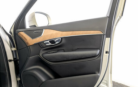 Volvo XC90 II рестайлинг, 2021 год, 4 400 000 рублей, 24 фотография