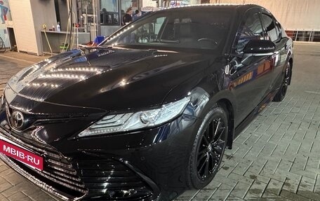 Toyota Camry, 2021 год, 3 000 000 рублей, 3 фотография