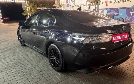 Toyota Camry, 2021 год, 3 000 000 рублей, 5 фотография