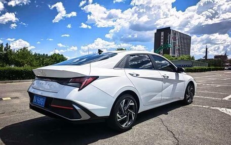 Hyundai Elantra, 2023 год, 1 400 000 рублей, 4 фотография