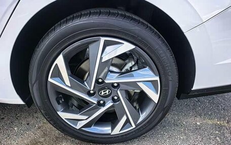 Hyundai Elantra, 2023 год, 1 400 000 рублей, 9 фотография