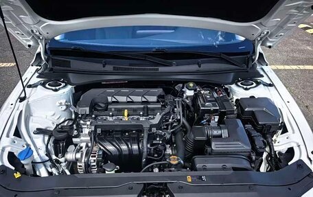 Hyundai Elantra, 2023 год, 1 400 000 рублей, 18 фотография