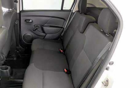 Renault Logan II, 2018 год, 870 000 рублей, 12 фотография
