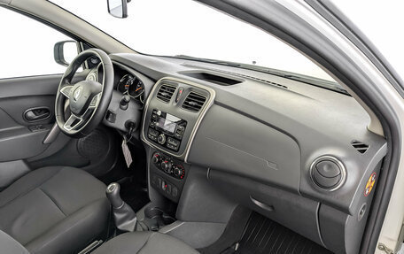 Renault Logan II, 2018 год, 870 000 рублей, 11 фотография