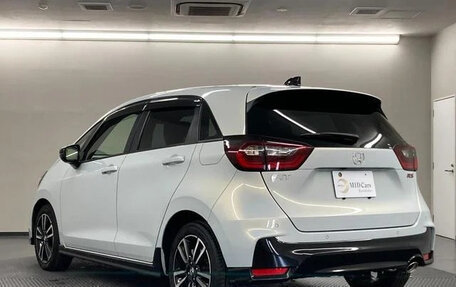 Honda Fit, 2023 год, 1 120 000 рублей, 5 фотография