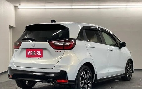 Honda Fit, 2023 год, 1 120 000 рублей, 7 фотография