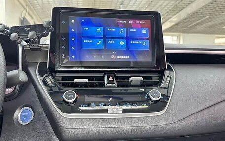 Toyota Corolla, 2022 год, 1 830 000 рублей, 5 фотография
