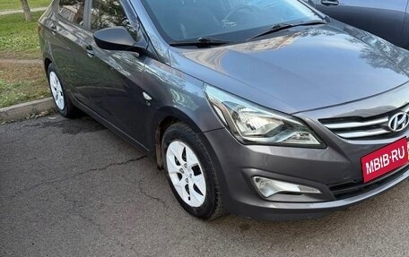Hyundai Solaris II рестайлинг, 2016 год, 999 000 рублей, 2 фотография