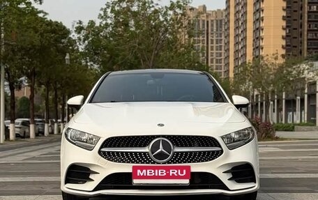 Mercedes-Benz A-Класс, 2020 год, 1 680 008 рублей, 2 фотография