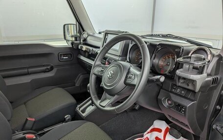 Suzuki Jimny, 2023 год, 1 835 000 рублей, 16 фотография