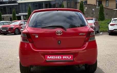 Toyota Yaris III, 2010 год, 510 000 рублей, 2 фотография