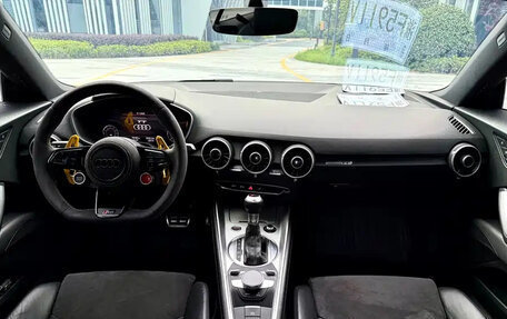 Audi TT, 2017 год, 4 300 000 рублей, 9 фотография