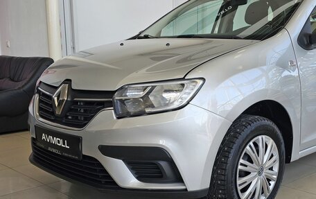 Renault Logan II, 2018 год, 1 099 000 рублей, 3 фотография