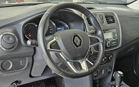 Renault Logan II, 2018 год, 1 099 000 рублей, 12 фотография
