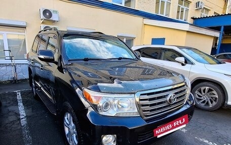 Toyota Land Cruiser 200, 2014 год, 3 999 999 рублей, 28 фотография