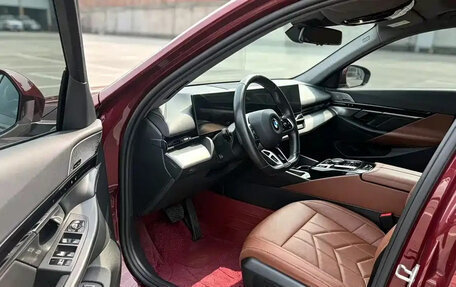 BMW 5 серия, 2023 год, 6 000 000 рублей, 7 фотография