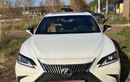 Lexus ES VII, 2019 год, 3 500 000 рублей, 1 фотография