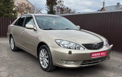 Toyota Camry V40, 2004 год, 800 000 рублей, 1 фотография