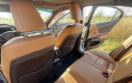 Lexus ES VII, 2019 год, 3 500 000 рублей, 8 фотография