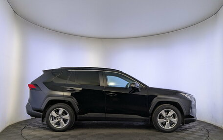 Toyota RAV4, 2021 год, 3 350 000 рублей, 4 фотография
