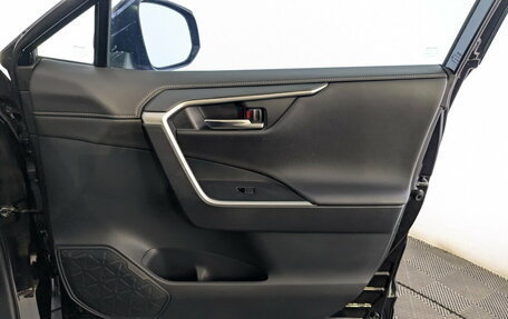 Toyota RAV4, 2021 год, 3 350 000 рублей, 25 фотография