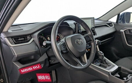 Toyota RAV4, 2021 год, 3 350 000 рублей, 19 фотография