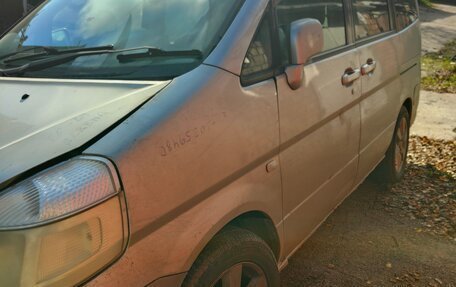 Nissan Serena II, 2003 год, 160 000 рублей, 3 фотография