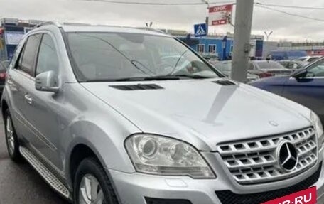 Mercedes-Benz M-Класс, 2011 год, 1 380 000 рублей, 3 фотография