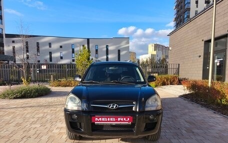 Hyundai Tucson III, 2008 год, 690 000 рублей, 2 фотография