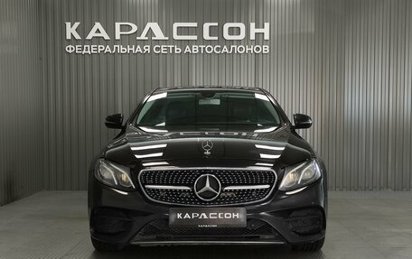 Mercedes-Benz E-Класс, 2019 год, 2 010 000 рублей, 3 фотография