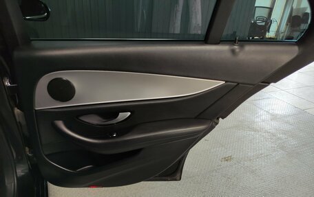 Mercedes-Benz E-Класс, 2019 год, 2 010 000 рублей, 17 фотография