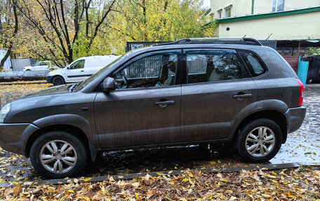 Hyundai Tucson III, 2008 год, 650 000 рублей, 1 фотография