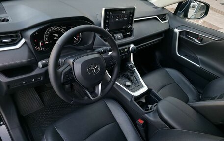 Toyota RAV4, 2020 год, 3 690 000 рублей, 7 фотография