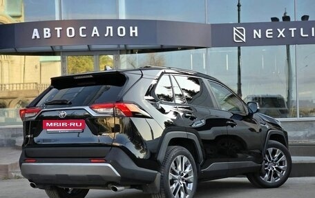 Toyota RAV4, 2020 год, 3 690 000 рублей, 6 фотография