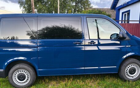 Volkswagen Caravelle T6 рестайлинг, 2019 год, 4 500 000 рублей, 2 фотография