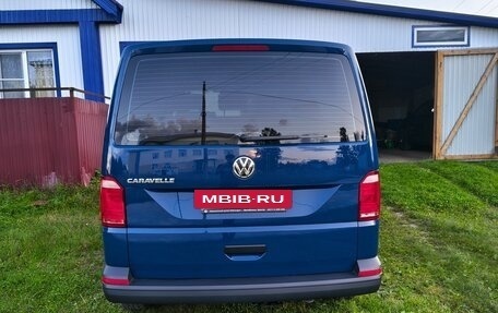 Volkswagen Caravelle T6 рестайлинг, 2019 год, 4 500 000 рублей, 4 фотография