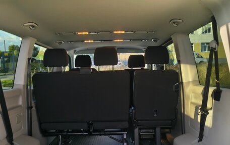Volkswagen Caravelle T6 рестайлинг, 2019 год, 4 500 000 рублей, 29 фотография