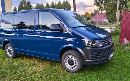 Volkswagen Caravelle T6 рестайлинг, 2019 год, 4 500 000 рублей, 30 фотография
