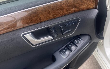 Mercedes-Benz E-Класс, 2012 год, 2 050 000 рублей, 9 фотография