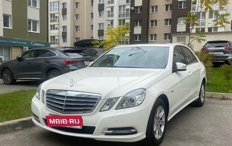 Mercedes-Benz E-Класс, 2012 год, 2 050 000 рублей, 5 фотография