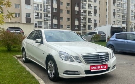 Mercedes-Benz E-Класс, 2012 год, 2 050 000 рублей, 2 фотография