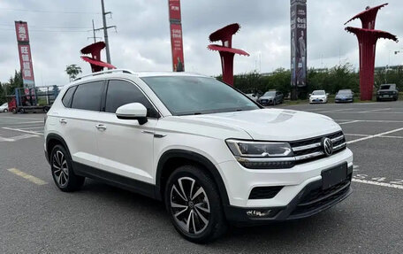 Volkswagen Tharu, 2022 год, 1 450 000 рублей, 3 фотография