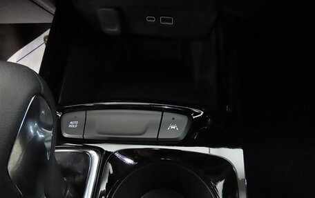 Chevrolet Trax, 2023 год, 1 640 000 рублей, 11 фотография