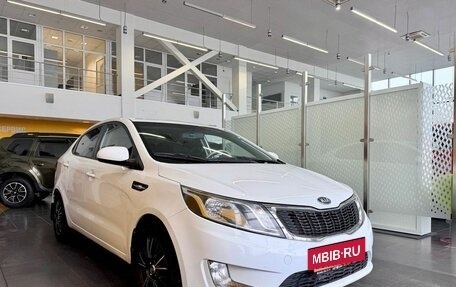 KIA Rio III рестайлинг, 2014 год, 819 000 рублей, 2 фотография