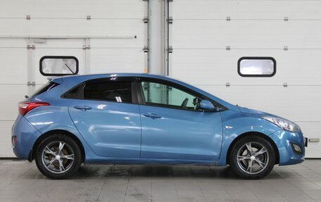 Hyundai i30 II рестайлинг, 2013 год, 817 000 рублей, 4 фотография