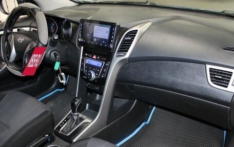 Hyundai i30 II рестайлинг, 2013 год, 817 000 рублей, 15 фотография