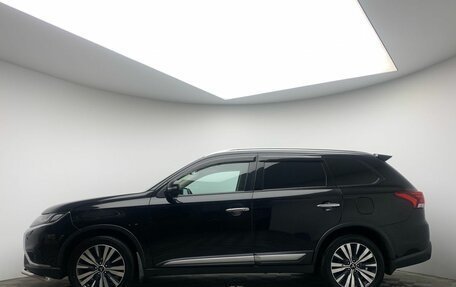 Mitsubishi Outlander III рестайлинг 3, 2019 год, 2 132 000 рублей, 4 фотография