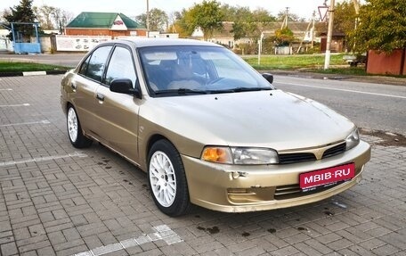 Mitsubishi Mirage VI рестайлинг, 2000 год, 270 000 рублей, 1 фотография
